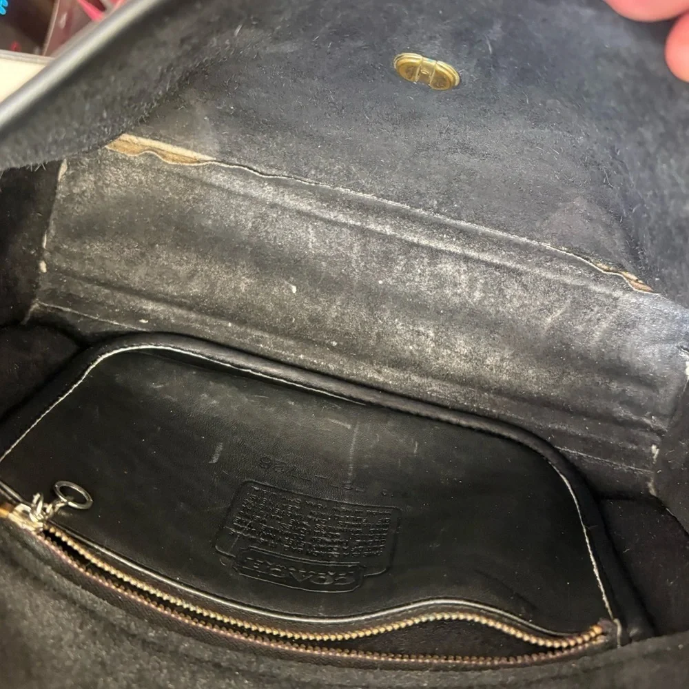 Coach vintage black leather New York City Spectator bag